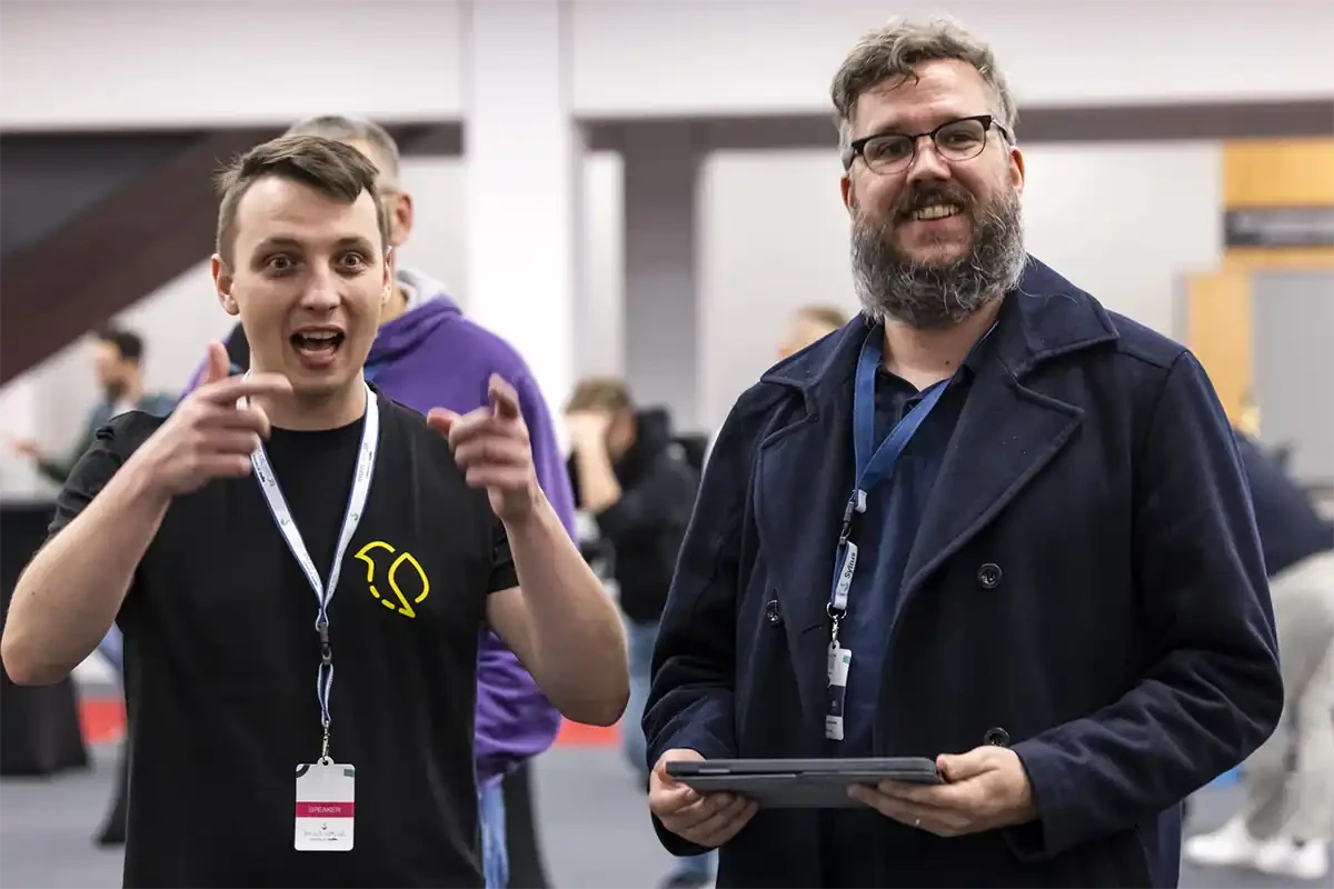 Uczestnicy SyliusCon 2023 w kuluarach